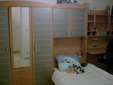 Chez moi.